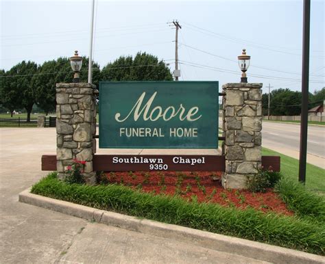 moore funeral home